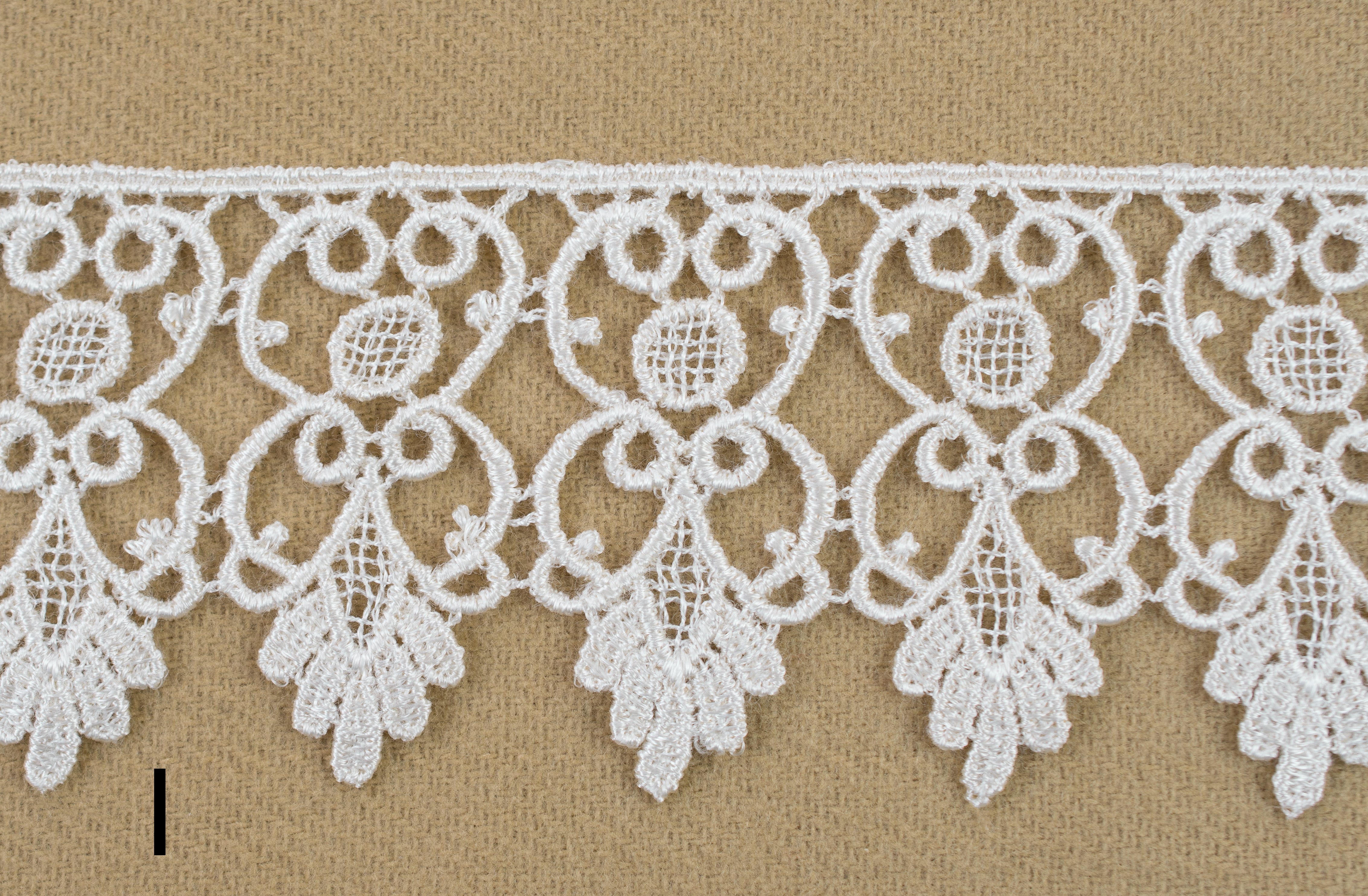 趣味・スポーツ・実用 LACE FROM THE VICTORIA AND ALBET MUSEUM LACE FROM THE VICTORIA AND ALBERT MUSEUM 本